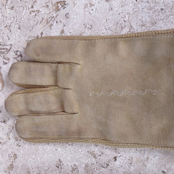 Vintage Fingerhut Gloves - Picture 7 of 7